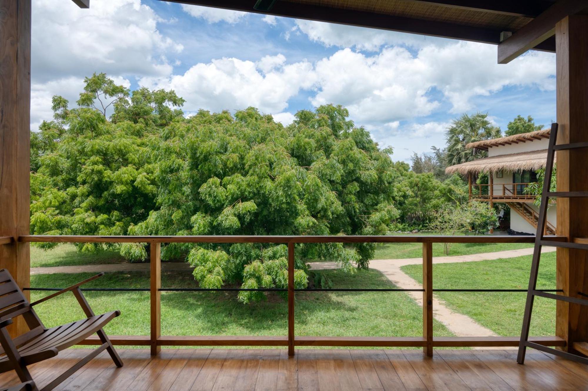 Niketh Villa Komari Arugambay ภายนอก รูปภาพ