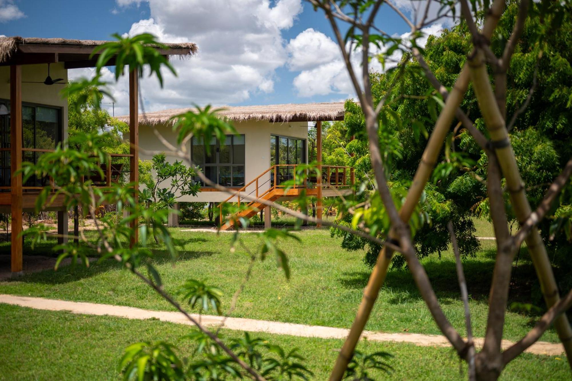 Niketh Villa Komari Arugambay ภายนอก รูปภาพ